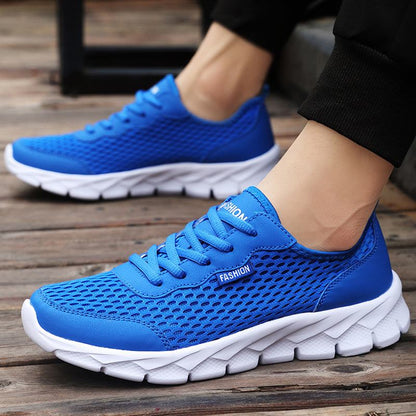 Breathable men's casual sneakers with mesh upper and height-increasing sole.