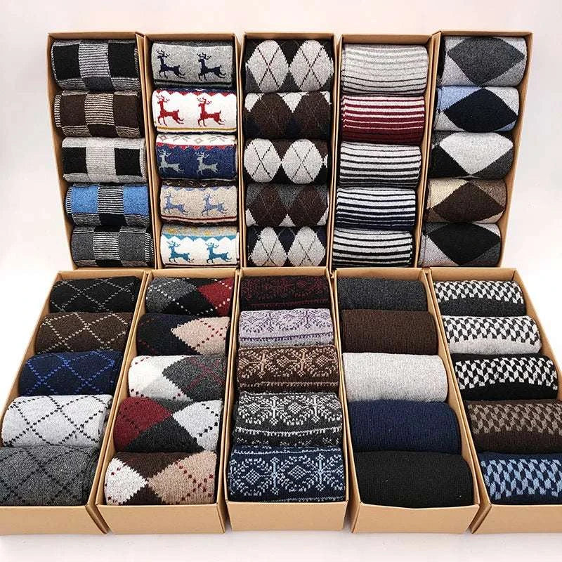 Ultimate Winter Comfort: 5 Pairs of Stylish and Cozy Casual Cotton Socks for Men - Perfect Gift Box!