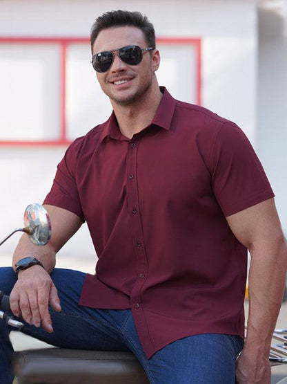 Plus size men's stretch thin short sleeve shirt in burgundy with leisure style.