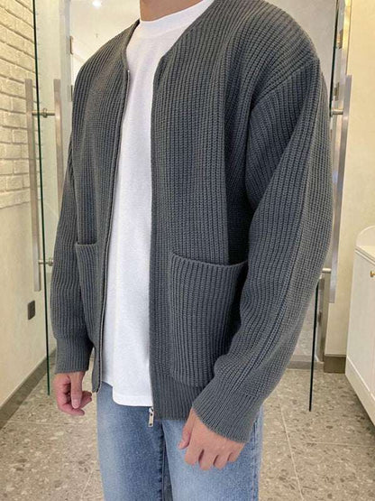 Cozy Chic: Men's Versatile Solid Color Knitted Cardigan for Effortless Style