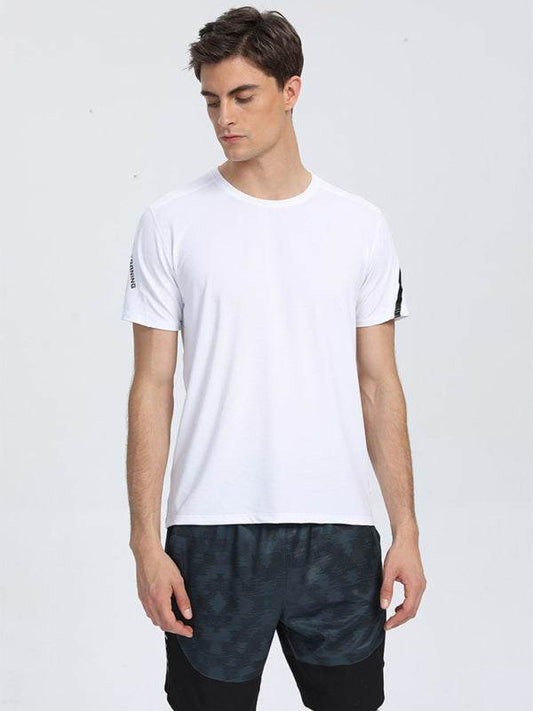 Men's loose, breathable, quick-drying white sports t-shirt for spring-summer seasons.