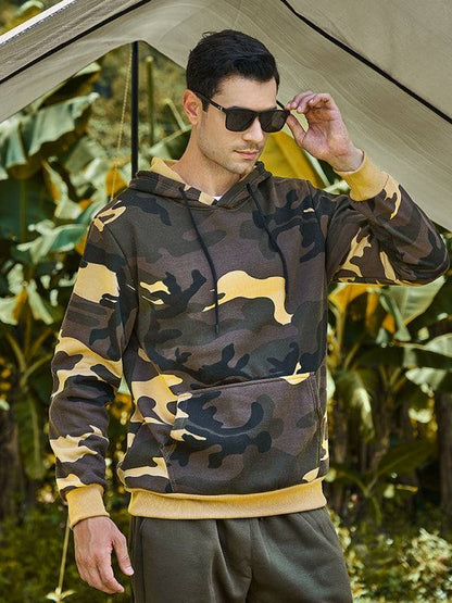 Stylish Men's Camouflage Hooded Sweatshirt - Perfect Blend of Comfort and Trend