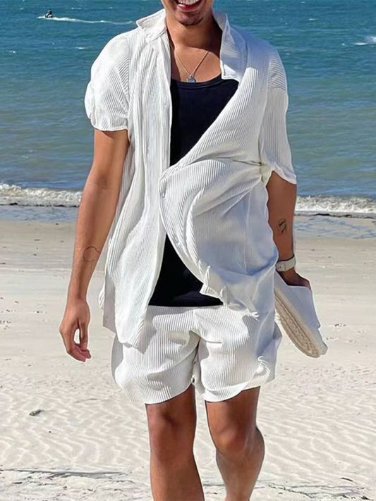 Striped Beach Suit for Men: Casual Comfort with Short Sleeves