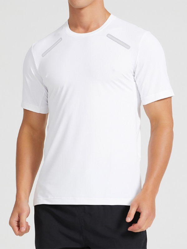 Men's white short-sleeved sports T-shirt, breathable and stretchy, perfect for outdoor fitness.